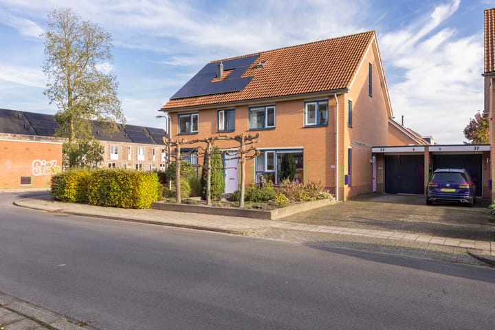 Foto 33 van Floris Versterstraat 35