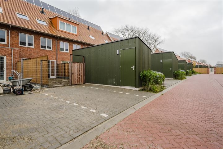 View photo 6 of Warmoldstraat 45-A