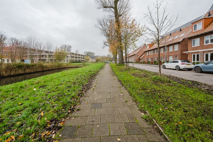 View photo 9 of Warmoldstraat 45-A