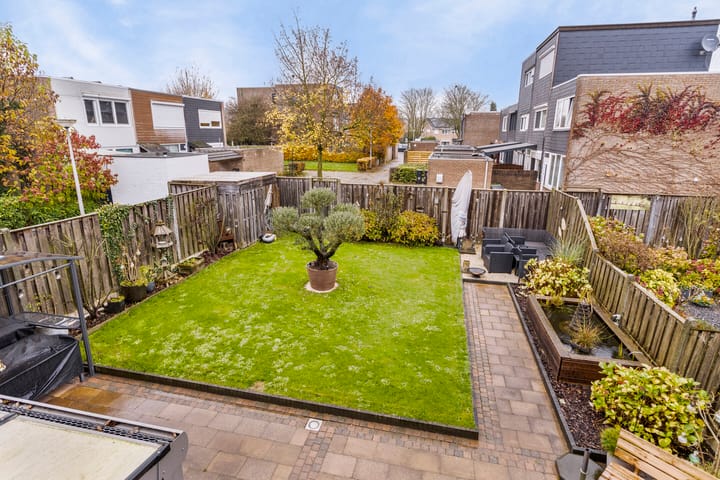 Foto 17 van Constantijn-Eik 14