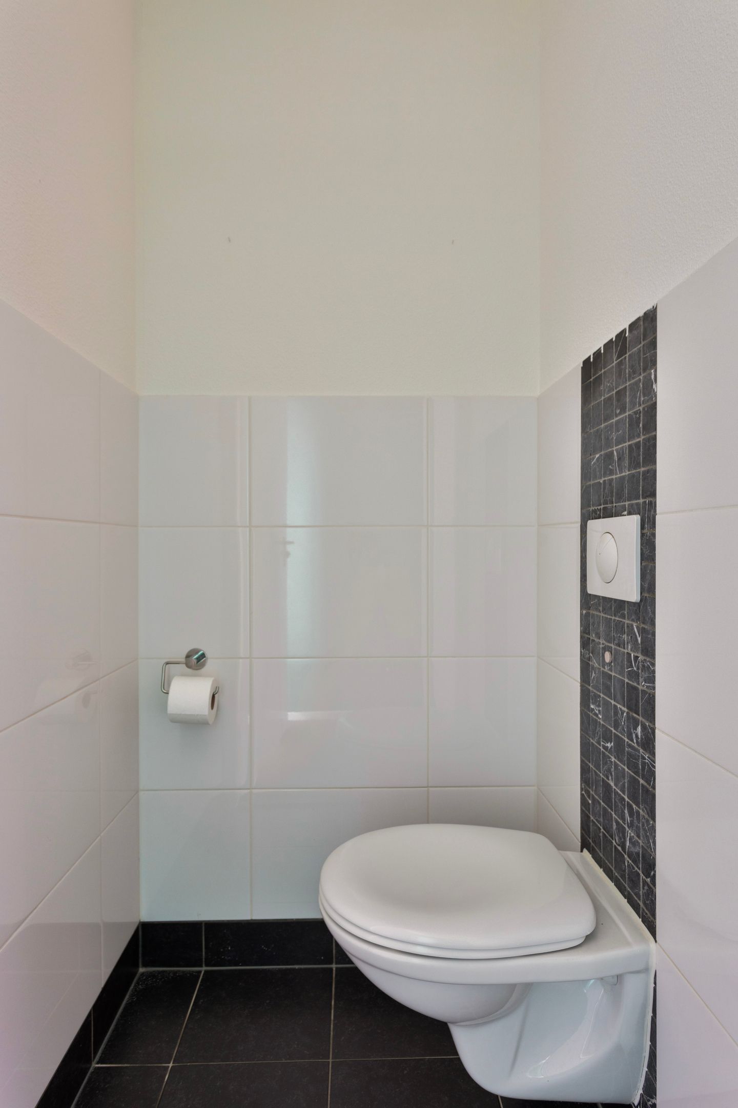 Foto 12 van Pieter Zeemanstraat 1-21