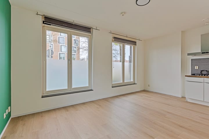 Foto 14 van Pieter Zeemanstraat 1-21