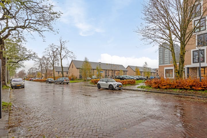 Foto 18 van Pieter Zeemanstraat 1-21