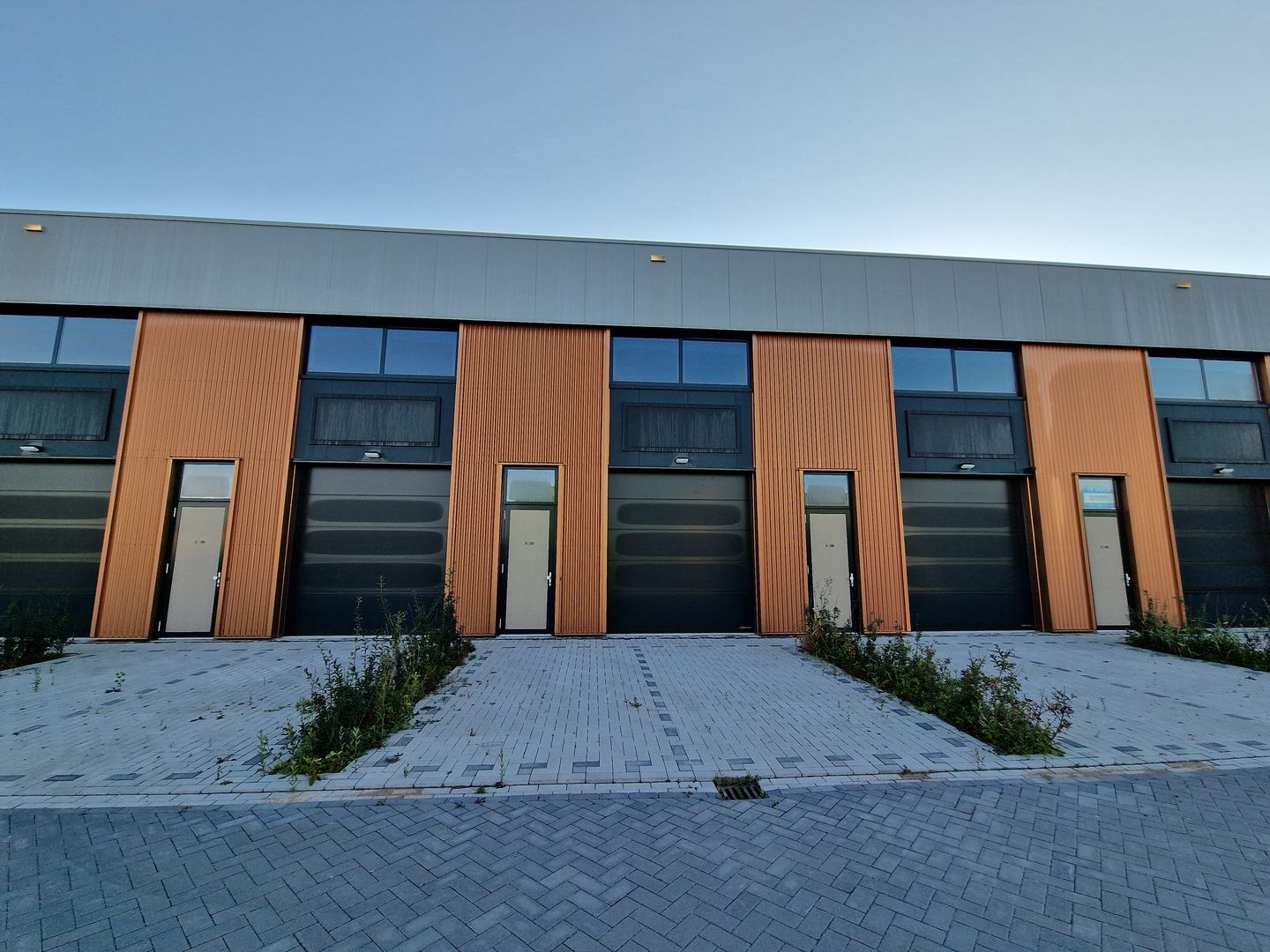 View photo 5 of Agriport 5-07