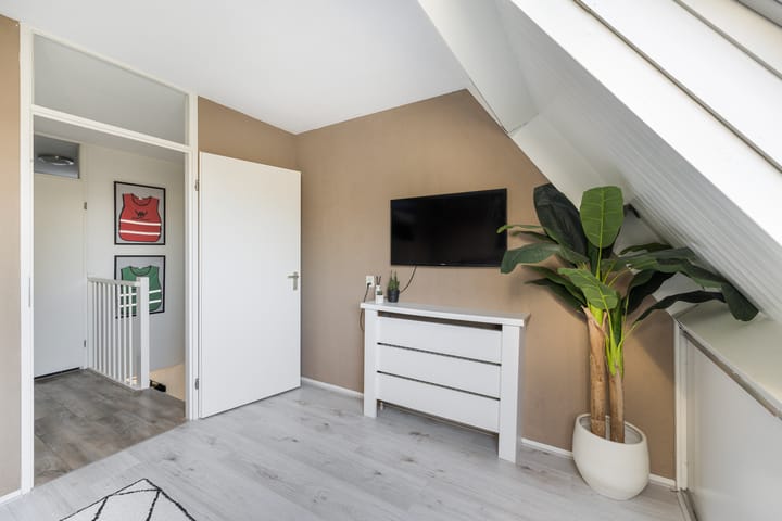 Foto 23 van Nicolaas Arie van der Burgsingel 10