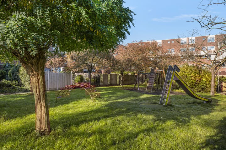 Foto 30 van Nicolaas Arie van der Burgsingel 10