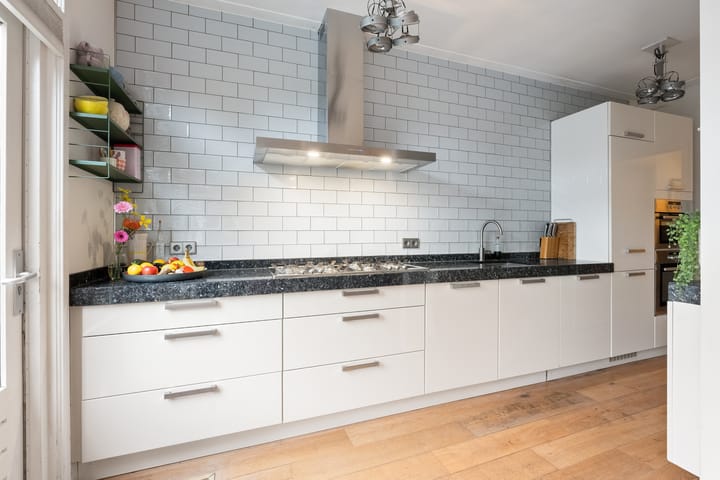 Foto 19 van Pijnboomstraat 81