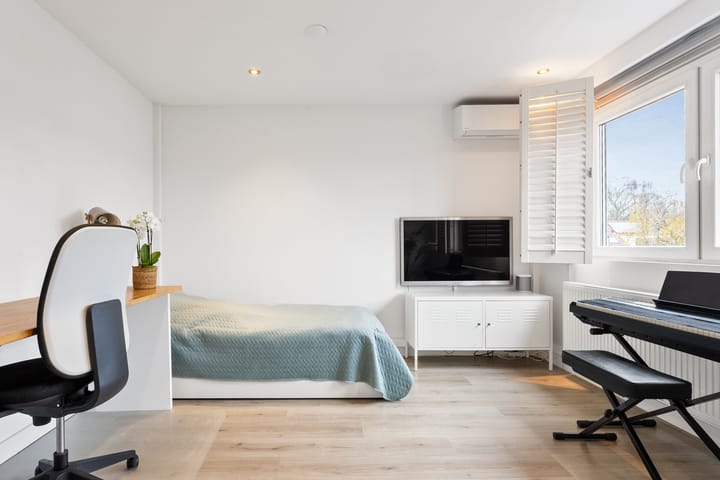 Foto 61 van Pijnboomstraat 81