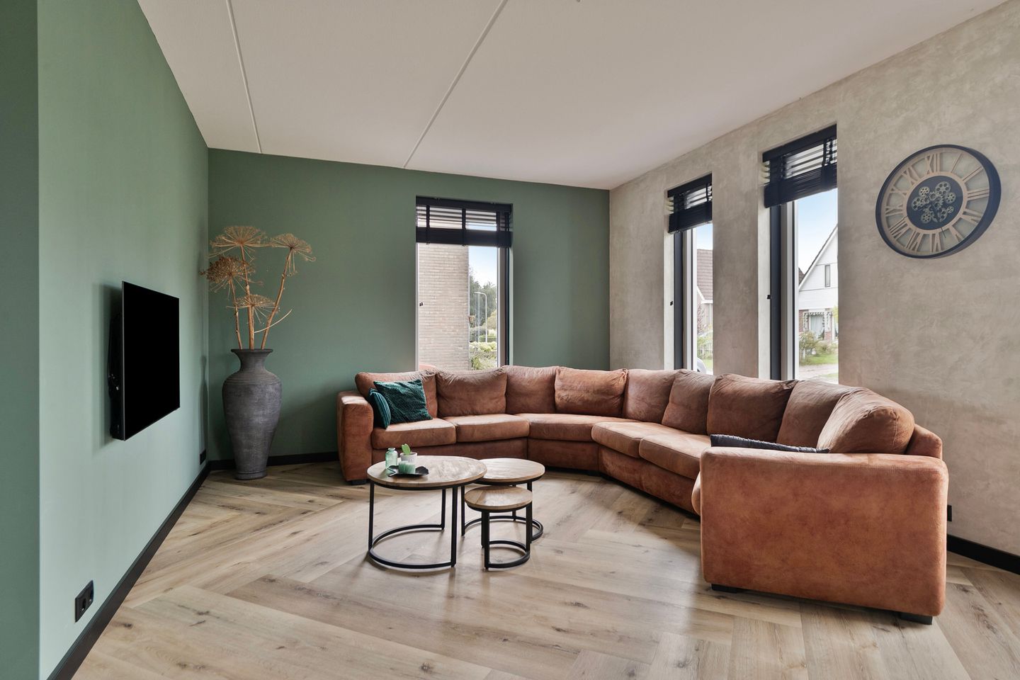 Photo 10 of Alde Leane 9