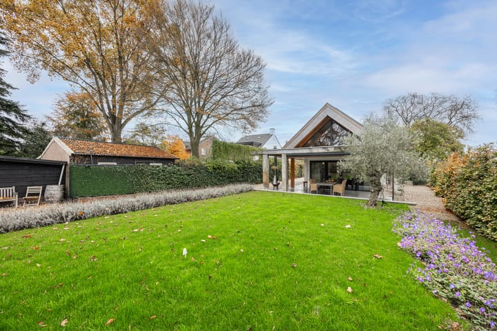 Foto 50 van Burgemeester Minkenberglaan 18-A