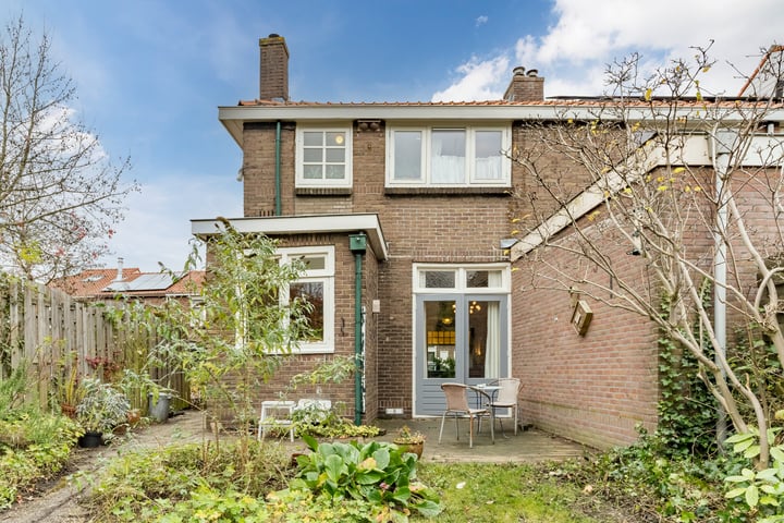 View photo 38 of Tulpstraat 53