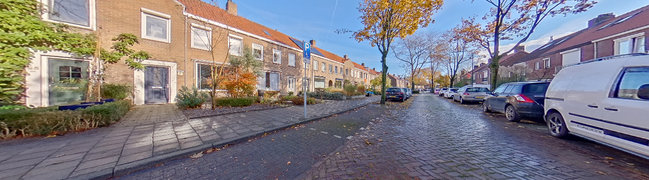 Bekijk 360° foto van Straatbeeld van Pius X-straat 27