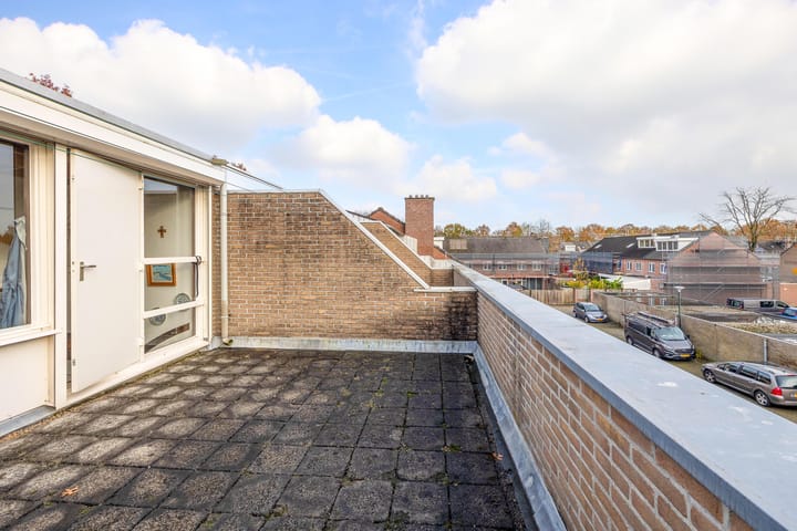 Foto 44 van Leliestraat 45