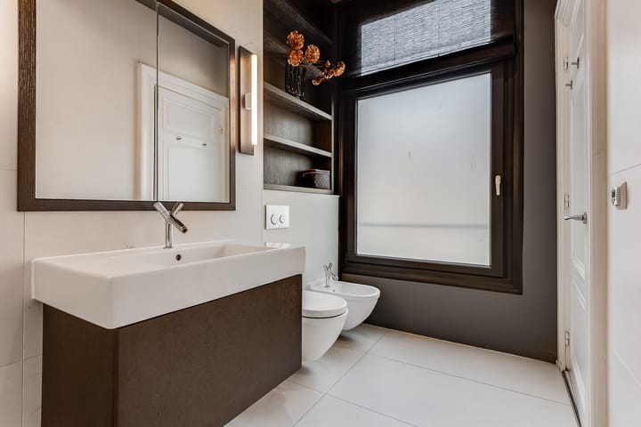 Photo 21 of Van Baerlestraat 148-1