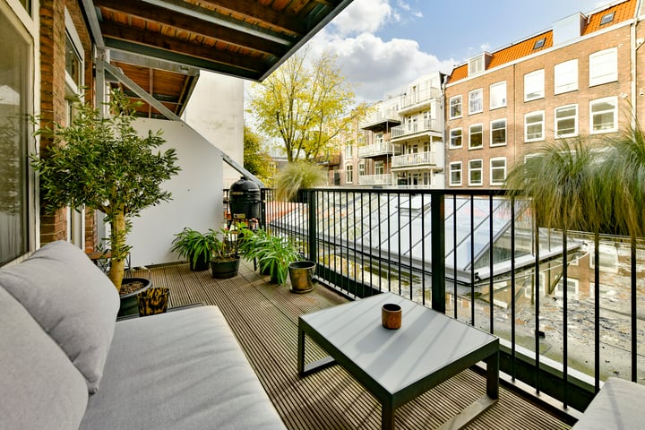 View photo 3 of Eerste Oosterparkstraat 31-1