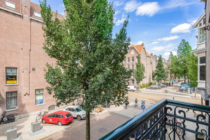 Photo 26 of Van Baerlestraat 148-1