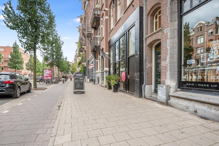 View photo 28 of Van Baerlestraat 148-1