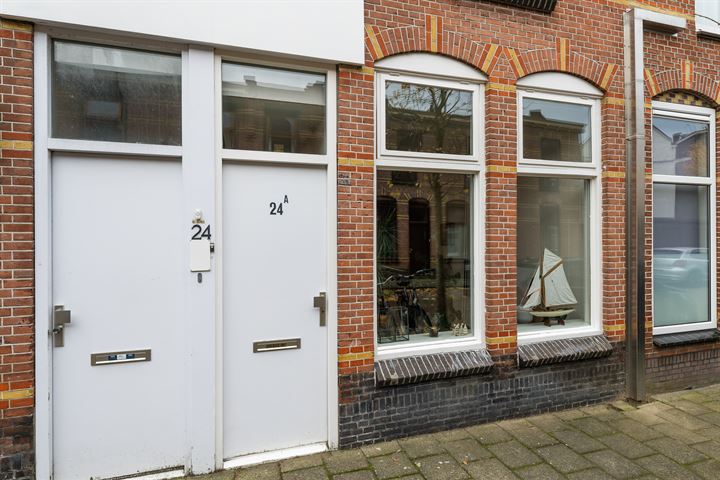 Bekijk foto 23 van Prins Frederikstraat 24-A