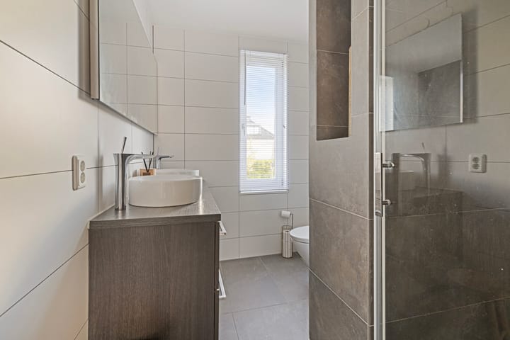 Foto 15 van H.P. Berlagestraat 125