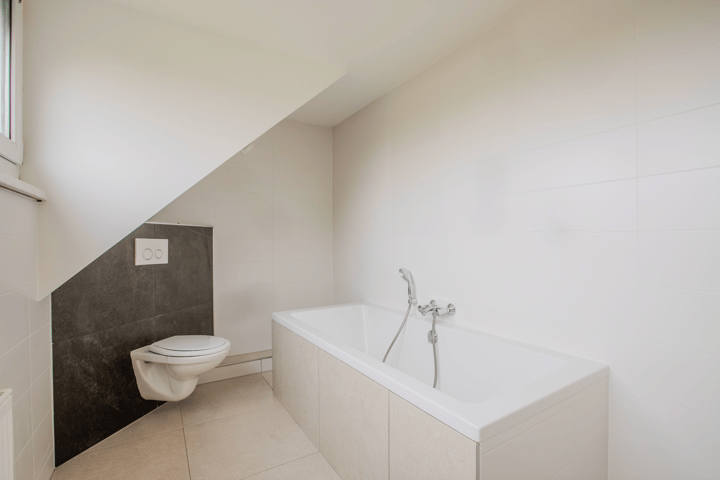 Photo 12 of Borgharenweg 8