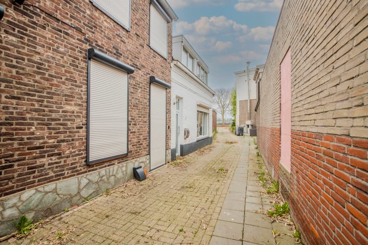 Photo 21 of Borgharenweg 8