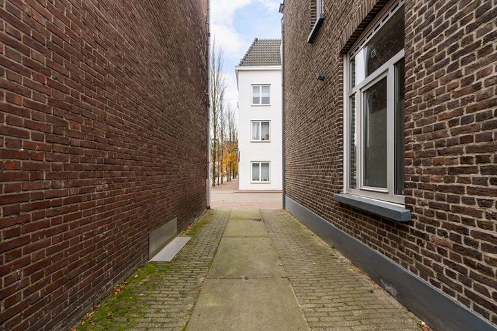 Bekijk foto 58 van Molenstraat 7