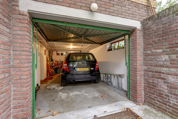 Bekijk foto 33 van M.C.Verloopweg 32-D