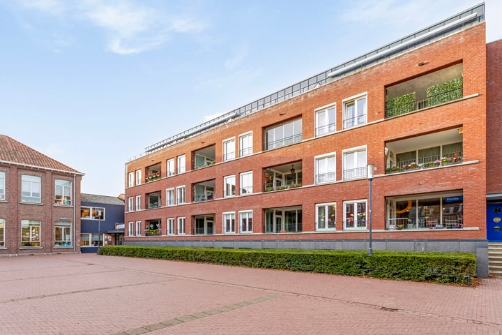 Bekijk foto van Kerkstraat 1 C02