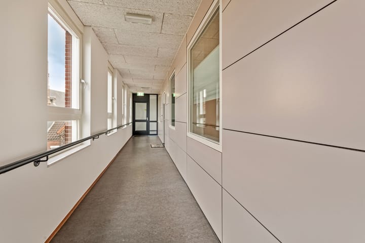 Foto 6 van Kerkstraat 1-C02