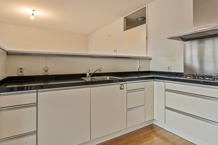 Foto 14 van Kerkstraat 1-C02