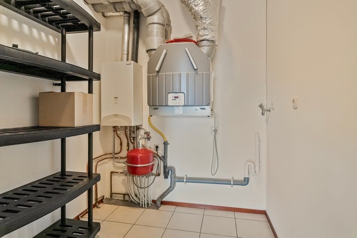 Foto 16 van Kerkstraat 1-C02