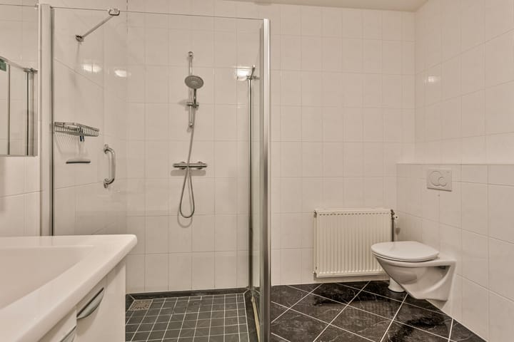 Foto 24 van Kerkstraat 1-C02