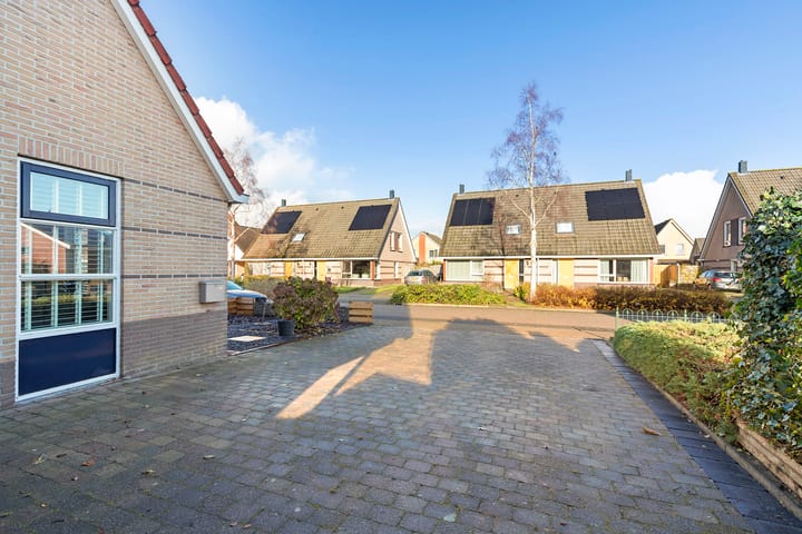 Photo 5 of It Perron 14