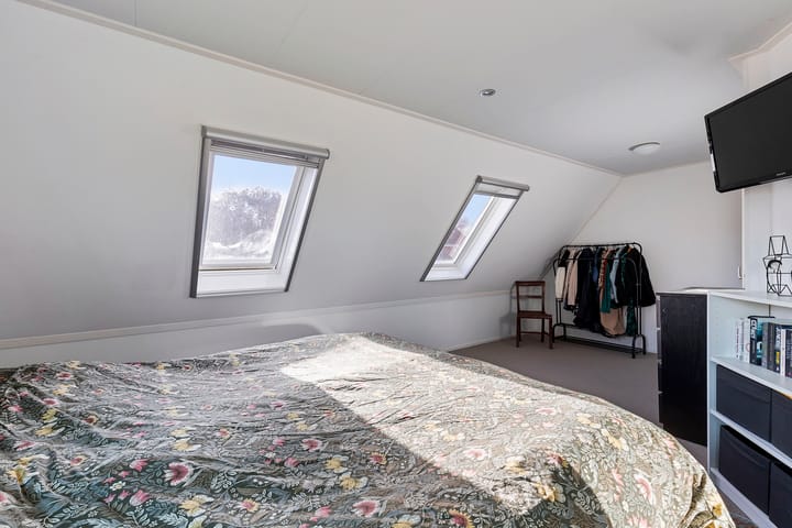 Photo 33 of It Perron 14