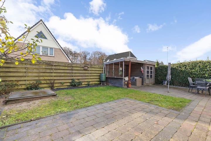 Photo 42 of It Perron 14