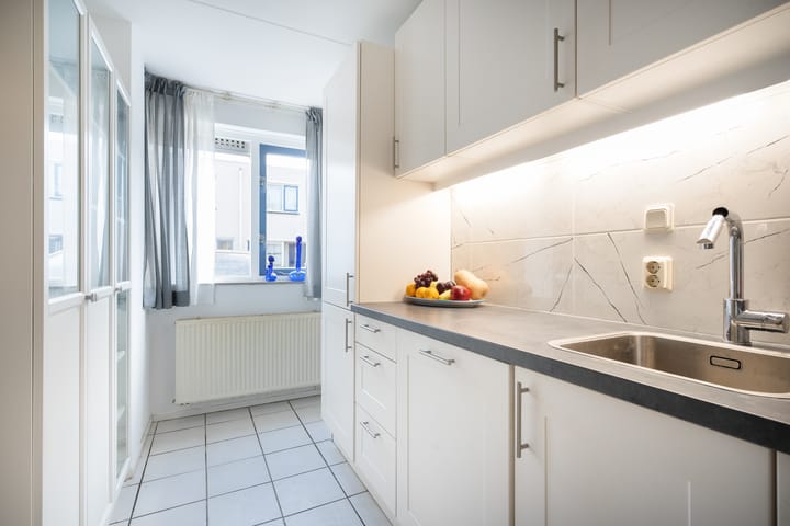 Photo 24 of Ir. van der Sluijsplantsoen 13