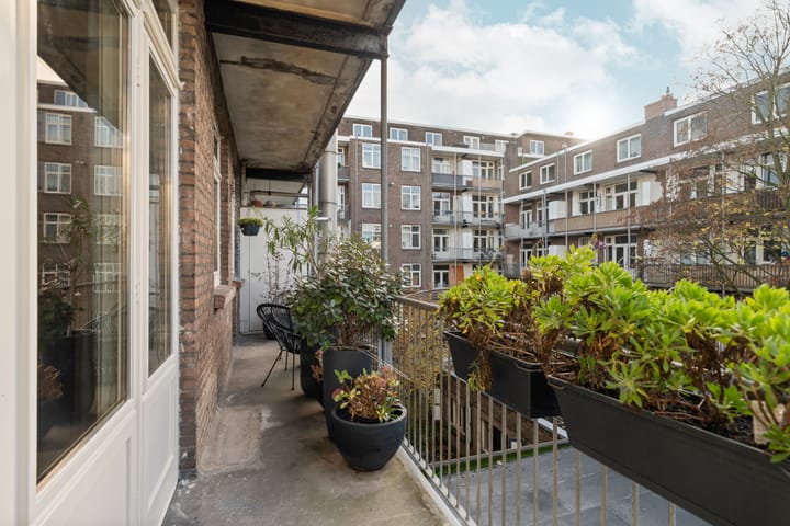 Foto 4 van Rijnstraat 52-2