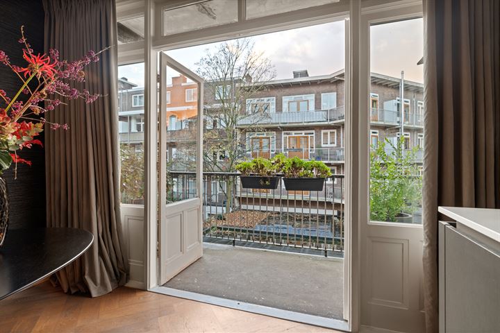 Bekijk foto 15 van Rijnstraat 52-2