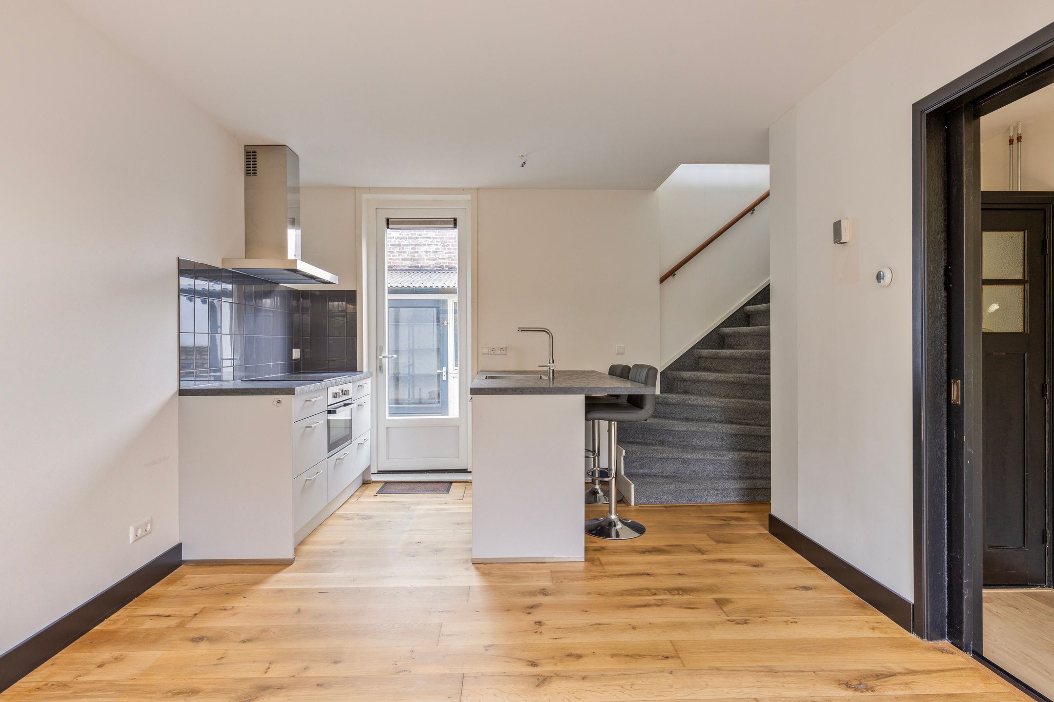 Foto 12 van Overschieseweg 2-K003