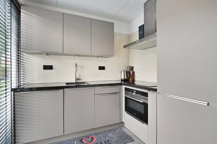 Foto 11 van Februaristraat 87