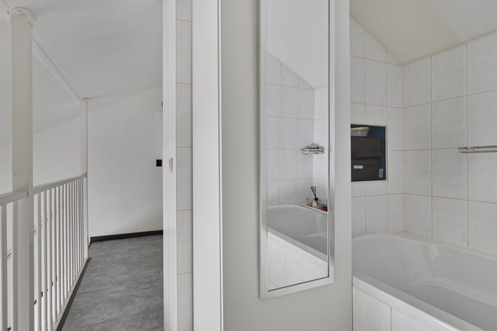 Foto 17 van Februaristraat 87