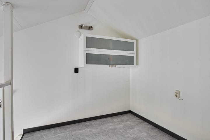 Foto 16 van Februaristraat 87