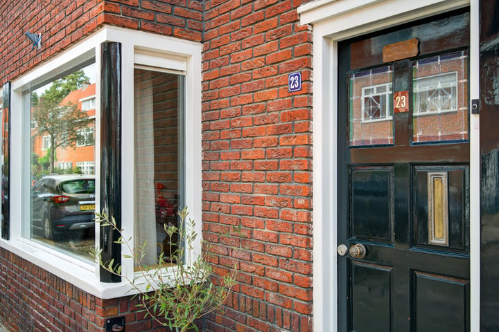 Bekijk foto 4 van Linnaeusstraat 23