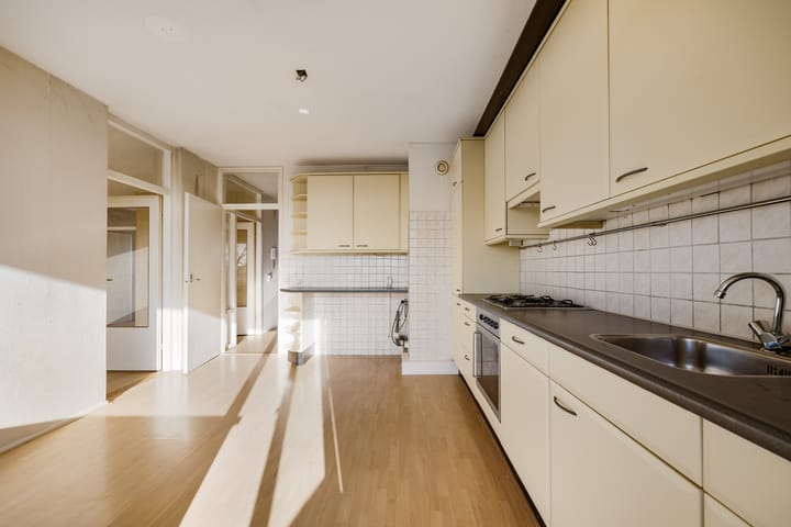 Photo 12 of Boerhaavelaan 193