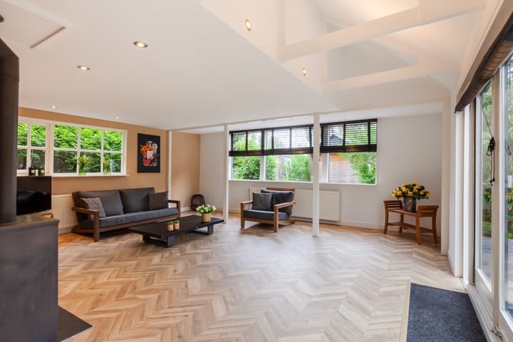 Photo 3 of Oosteinde 3-H3A