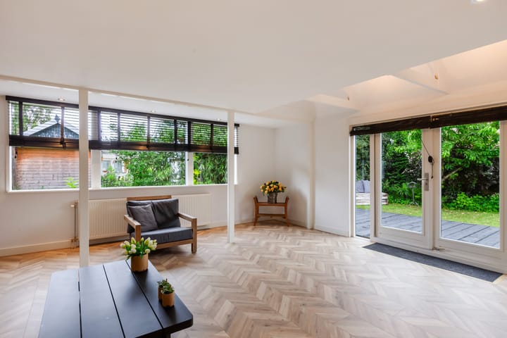 Photo 11 of Oosteinde 3-H3A