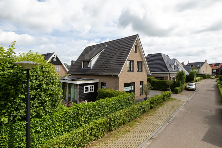 Foto 36 van Braam 10