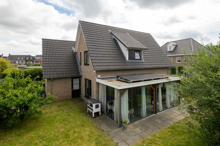 Foto 41 van Braam 10