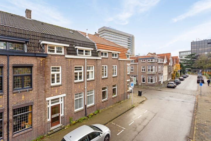 Foto 31 van Burg. de Hesselleplein 30