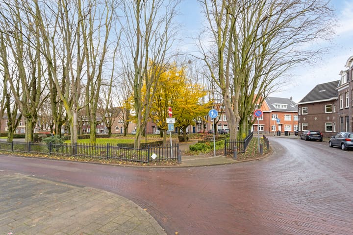 Foto 35 van Burg. de Hesselleplein 30